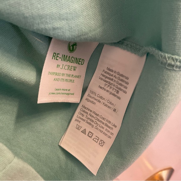 J. Crew Factory Big Wave Graphic Tee - NWT - Medium - Deep Spearmint - Picture 6 of 8
